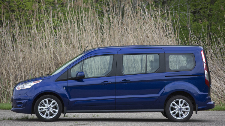 05-2015-ford-transit-connect-wagon-review-1